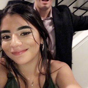 Meet your Posher, Valeria